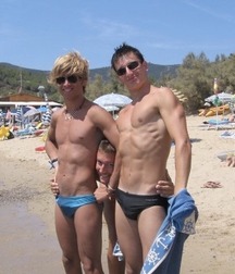 Eyecatching boys 5dd83ae181812.jpg