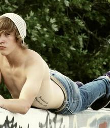 Eyecatching boys 5dd83b00bd667.jpg