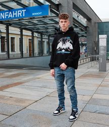 Sneaker boys 12 5dd87b902ebef.jpg