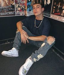 Sneaker boys 12 5dd87b92072b9.jpg