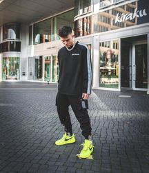 Sneaker boys 12 5dd87b93d4398.jpg