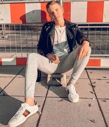 Sneaker boys 12 5dd87b9e29963.jpg