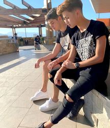 Sneaker boys 12 5dd87ba3005e9.jpg