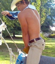 Lucky twinks 5dd88386608c7.jpg