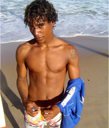 Edmilson @ pool and sea 5dd891c9b0a63.jpg
