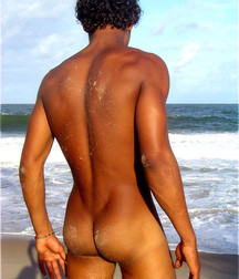 Edmilson @ pool and sea 5dd891cff2b96.jpg