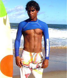 Edmilson @ pool and sea 5dd891e490526.jpg