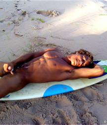 Edmilson @ pool and sea 5dd892ad9b28a.jpg