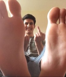 Boys smelly feet 5dd8b2359fd4b.jpg