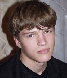 Cute Andrew 5dd93d2fd530b.jpg