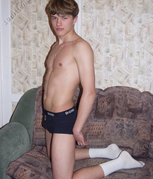 Cute Andrew 5dd93d674401e.jpg