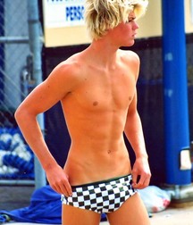 Twinks 209 5dda10e61295a.jpg