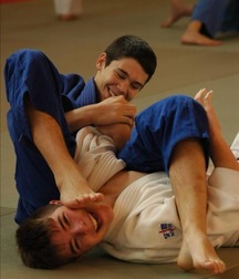 Sniff and lick our feet 5dda9aa8071a1.jpg