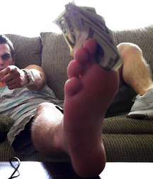 Sniff and lick our feet 5dda9ad16de0b.jpg
