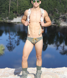 Teens hunks and jocks 5ddaa28bcd88e.jpg