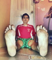 Soles for to lick 5ddaa56756b6a.jpg