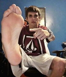 Soles for to lick 5ddaa59fb03e6.jpg