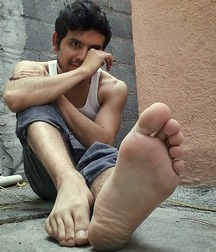 Soles for to lick 5ddaa5a4c474a.jpg