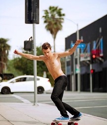 Sixpack boys 5dded09e8551a.jpg