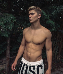 Sixpack boys 5dded0a8693e7.jpg