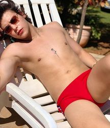 Awesome boys 5dded2003f56f.jpg
