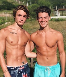 Awesome boys 2 5dded45e26e73.jpg