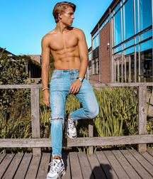 Amazing college jocks 5ddfc20b991cb.jpg
