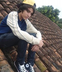 Boys in skinny jeans 5de038fb76be1.jpg