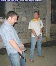 Boys taking a leak 7 5de13ee952f1a.jpg