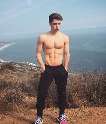 Amazing twink bodies 5de15ddb2a9af.jpg