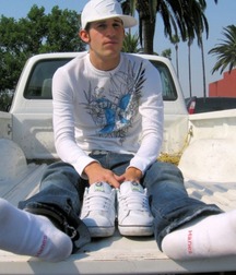 Sneaker sox and barefoot 5de3cf1eb7d10.jpg
