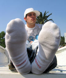 Sneaker sox and barefoot 5de3cf203205e.jpg