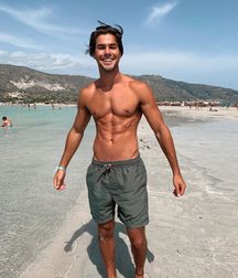 Beauties and sport boys 5de3db32dd52e.jpg