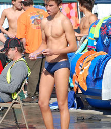 Beauties and sport boys 5de3db64204d1.jpg