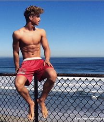 Sexy hunks and jocks 5de5657675b11.jpg