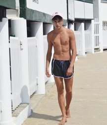 Barefoot beach boys 5de654c7651a7.jpg