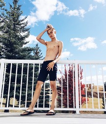 Twinks 216 5de6adaf49679.jpg