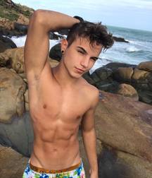 Sexy beautiful bodies 5de6b0c8174c9.jpg