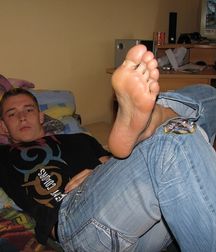 Serve the master boy 5de6c7096d9e2.jpg