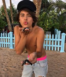 Amazing cute Sascha 5de94f7804b56.jpg