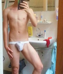 Swimwear and undies 5dea5e988b421.jpg