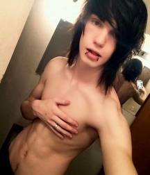 Twinks 217 5dea60be0fc60.jpg