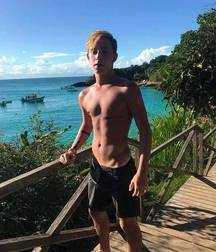 Twinks 217 5dea60ceec3fa.jpg