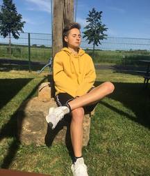 Sneaker cuties 5dea8382c3ce9.jpg