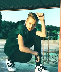 Sneaker cuties 5dea83af15c76.jpg