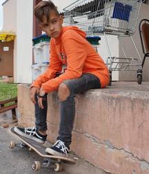 Sneaker cuties 5dea83c0e6642.jpg