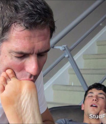 Worship boys smelly feet 5debc92c6aabd.jpg