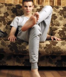 Worship boys smelly feet 5debc93f633ed.jpg