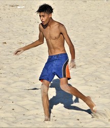 Boy to play with 2 5dee808223c5e.jpg