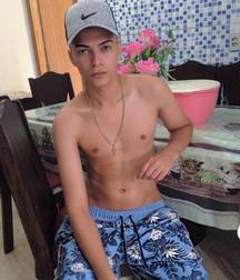 Boy cuties 2 5df102279782a.jpg